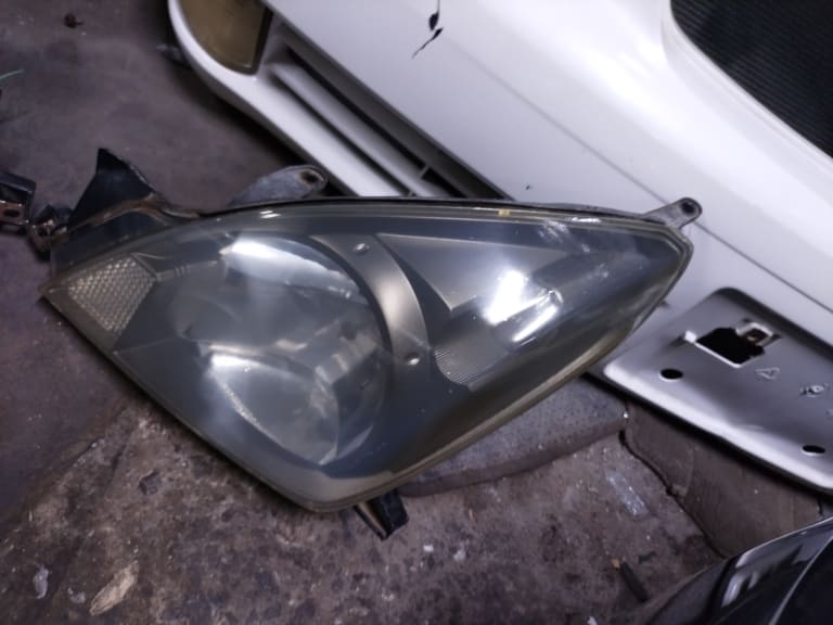 Headlights Toyota Opa