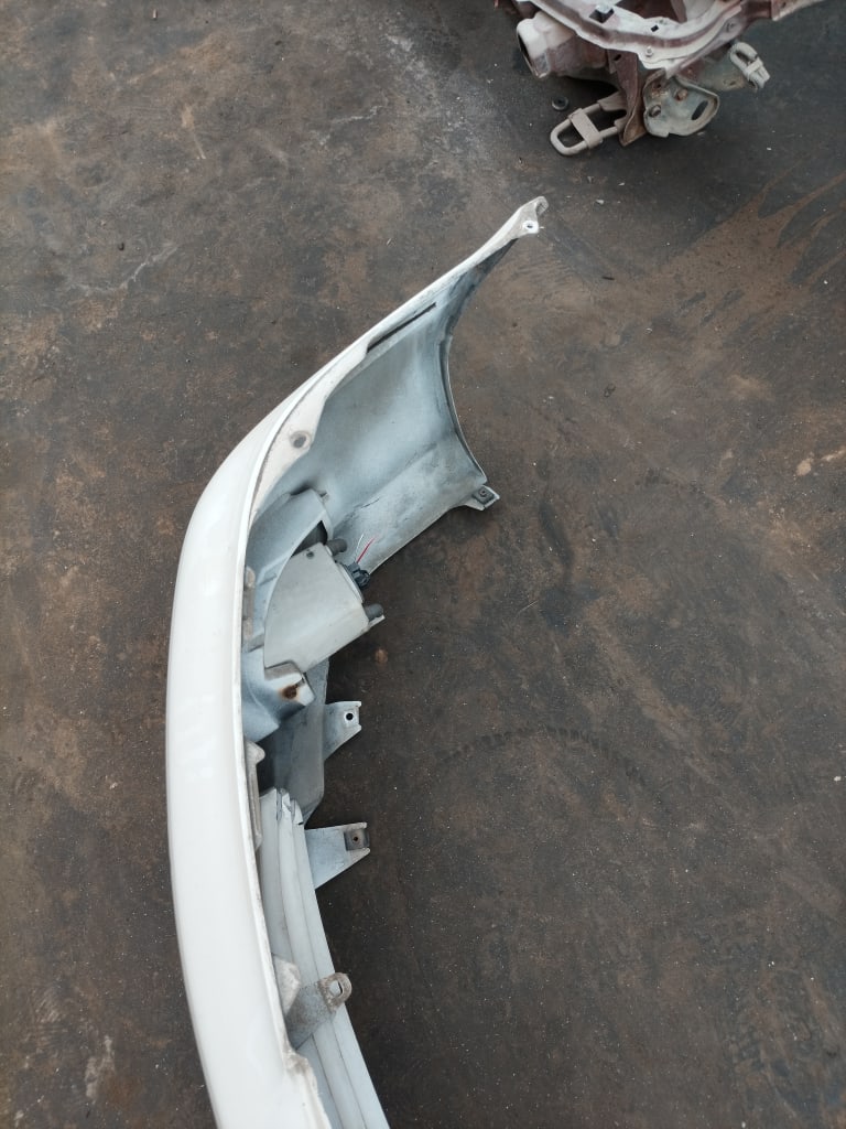 Bumper Toyota Mark used in Sharjah — photo 2