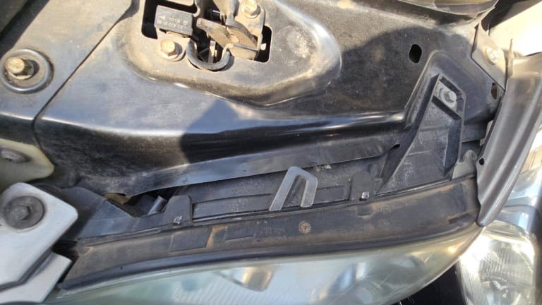 Nose cut Mercedes-Benz M - class used in Sharjah — photo 7
