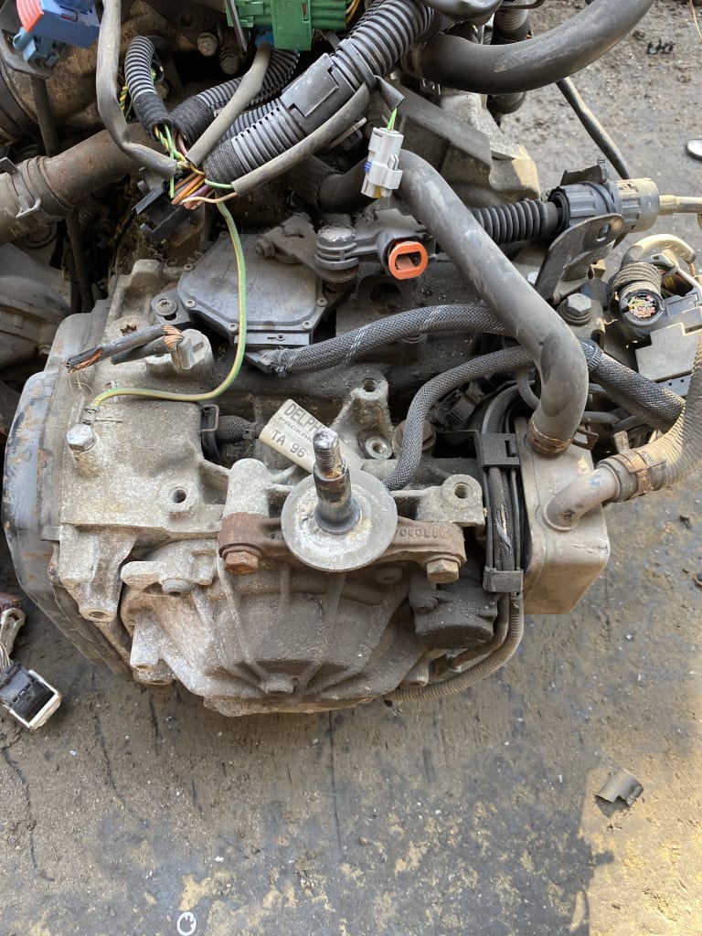 Engine + AT Peugeot NFU used in Sharjah — photo 4