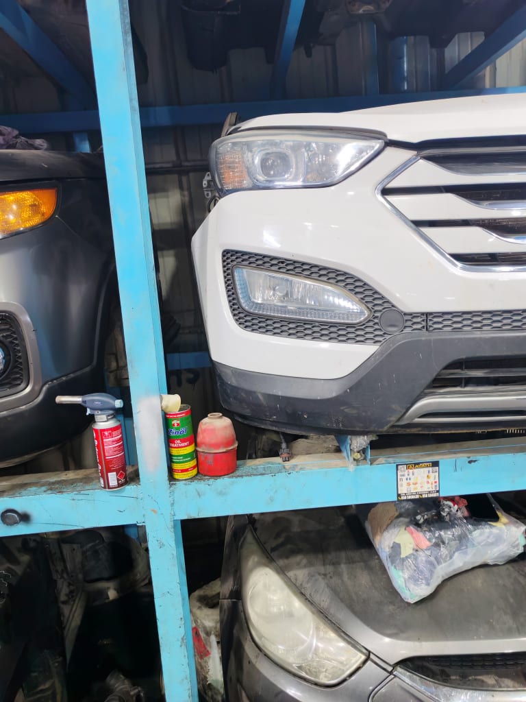 Nose cut Hyundai Santa Fe used in Sharjah — photo 6