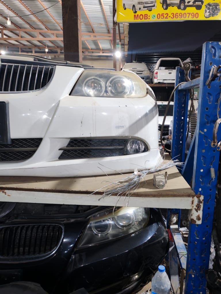 Nose cut BMW used in Sharjah — photo 2