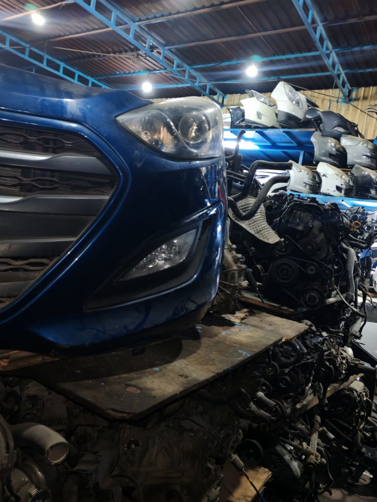 Nose cut Hyundai i30 used in Sharjah — photo 3