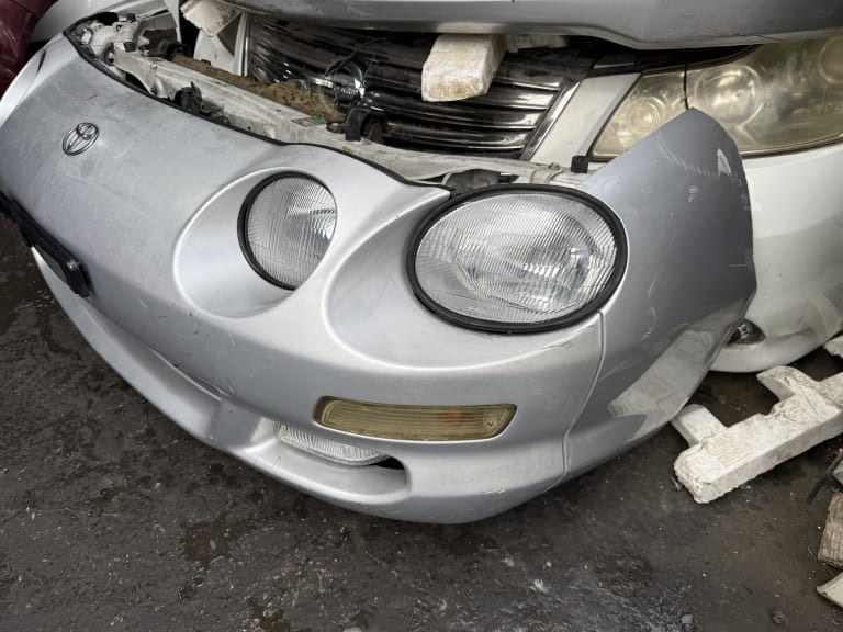 Nose cut Toyota Celica used in Sharjah — photo 6