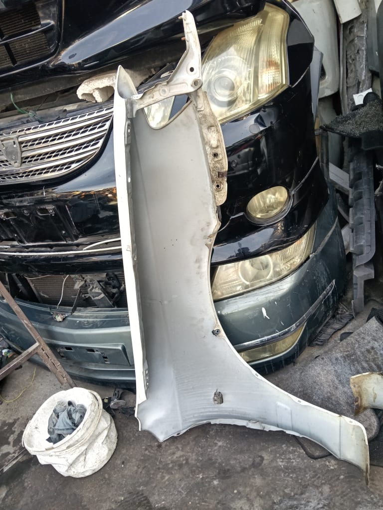 Fender Toyota Caldina used in Sharjah — photo 2