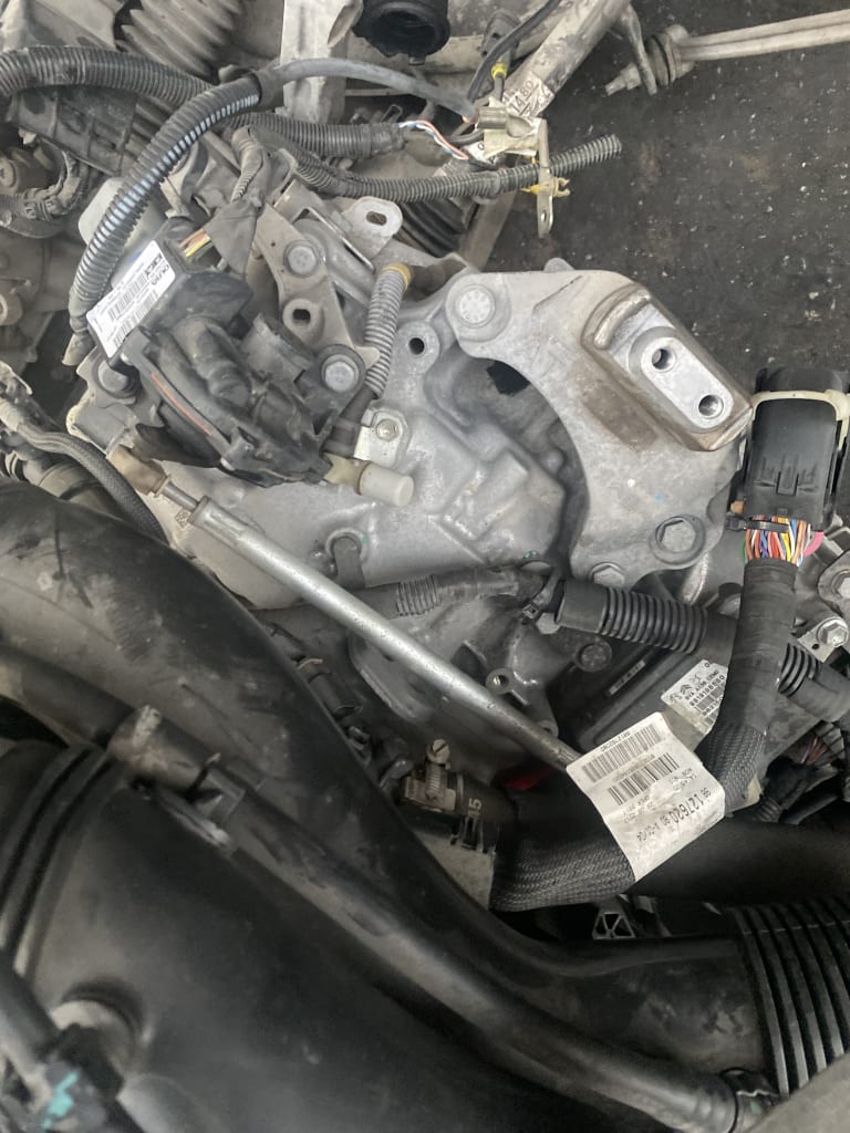 Engine + AT Peugeot 5G02 PSA used in Sharjah — photo 2