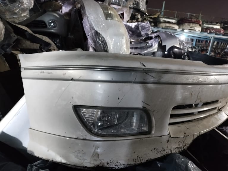 Bumper Toyota Mark used in Sharjah — photo 2