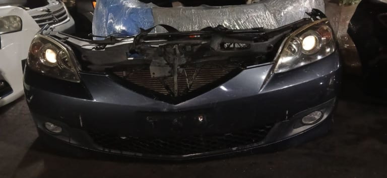 Nose cut Mazda 3 used in Sharjah — photo 2