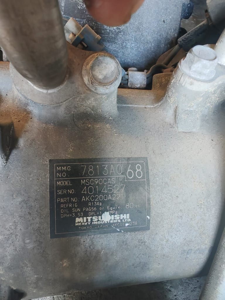 AC compressor Mitsubishi 4B12 used in Sharjah — photo 3