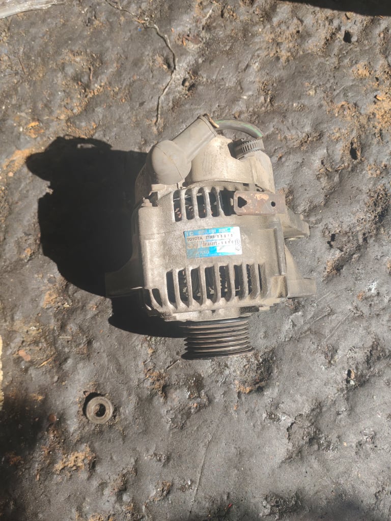 Alternator Toyota Corolla 1ZZ used in Sharjah — photo 2
