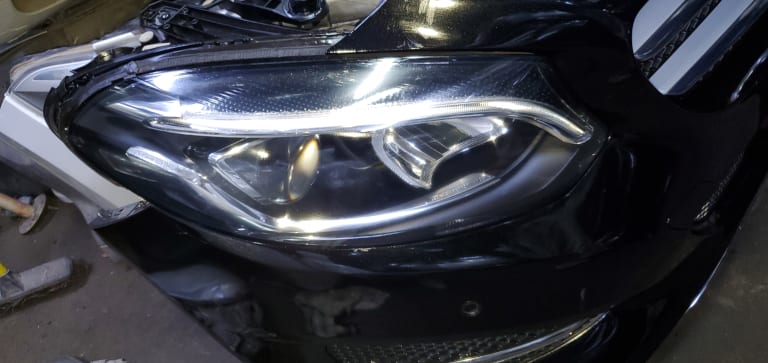 Mercedes-Benz B 180 Ноускат, капот, крылья 2шт, стоп сигналы 2шт, зеркала 2шт, приборная панель, двери 4шт
