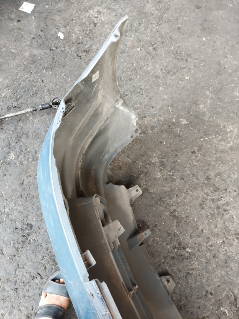 Bumper Toyota Platz used in Sharjah — photo 7