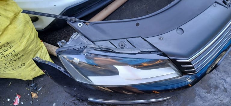 Nose cut Volkswagen Passat B7