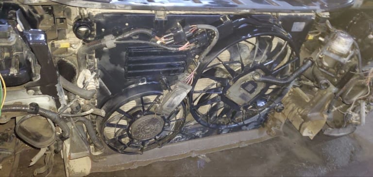 Nose cut Audi Q7 used in Sharjah — photo 10