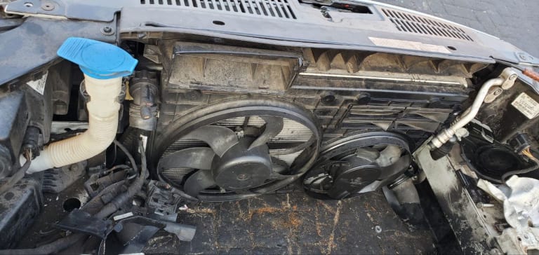 Nose cut Volkswagen Tiguan used in Sharjah — photo 8