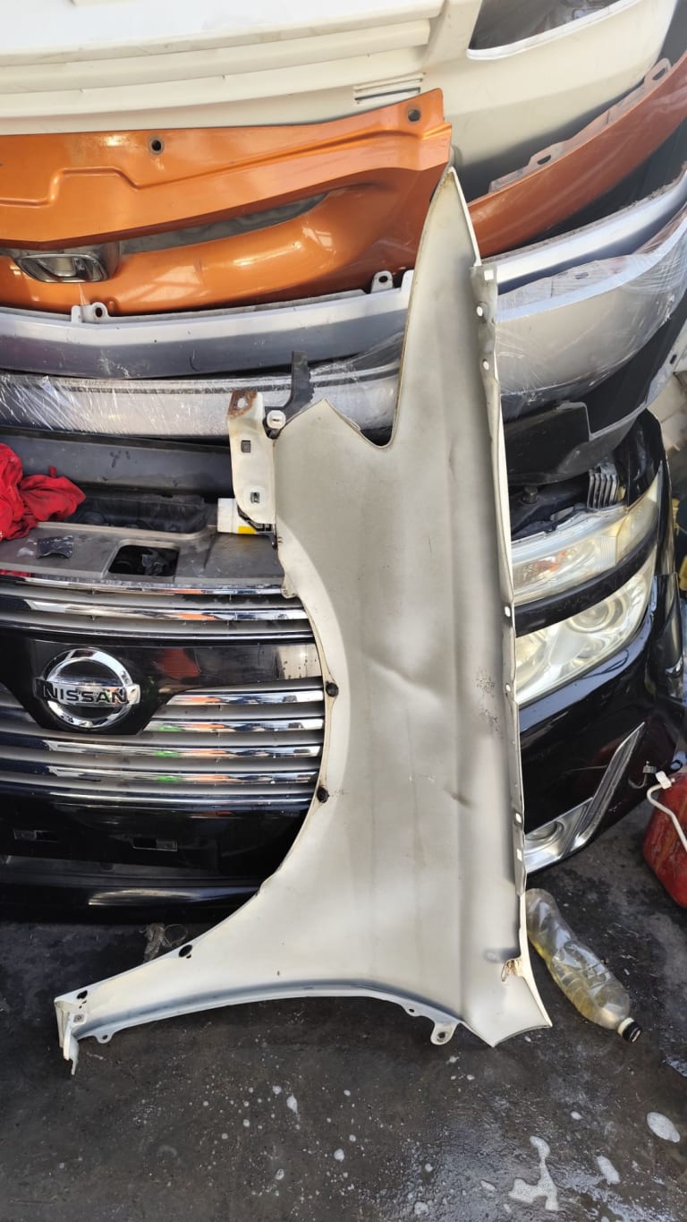 Fender Honda Accord used in Sharjah — photo 2
