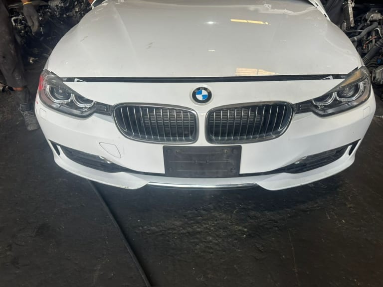 BMW ДВС АКПП N20B20B 4WD Japan F30