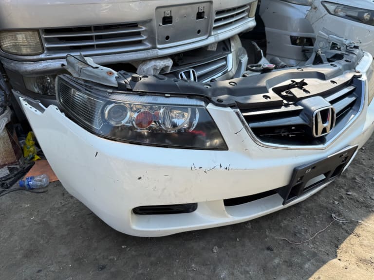 Nose cut Honda Accord used in Sharjah — photo 2