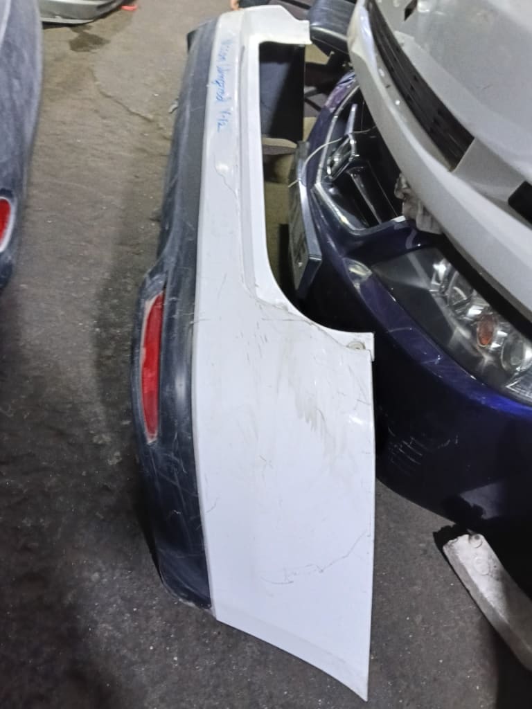 Nissan Wingroad Бампер задний 