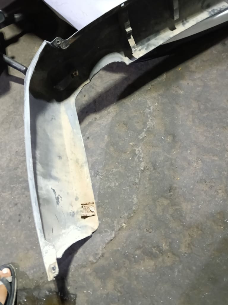 Bumper Nissan Wingroad used in Sharjah — photo 5