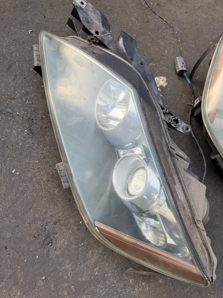 Bumper + Grille + Headlights Mazda CX-7 used in Sharjah — photo 9