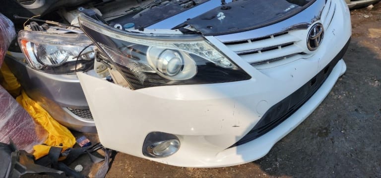 Nose cut Toyota Avensis used in Sharjah — photo 2
