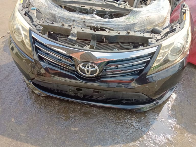 Toyota Avensis Ноускат 