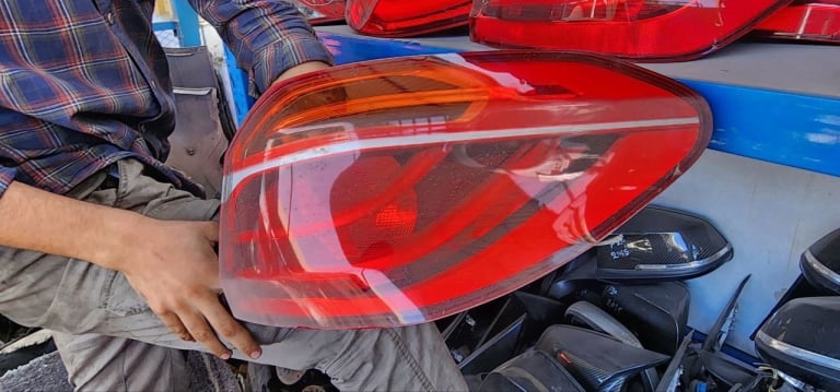 Nose cut + Hood + Tail lights BMW 2 Series used in Sharjah — photo 10