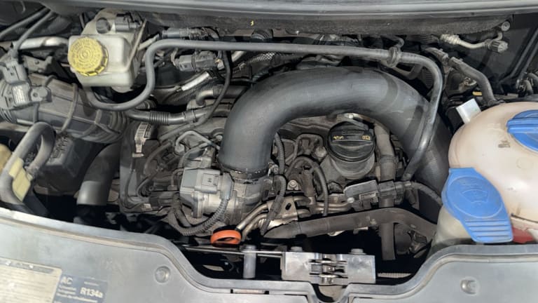 Engine + AT Volkswagen Transporter CAA used in Sharjah — photo 5