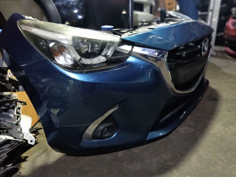 Mazda Demio Ноускат 