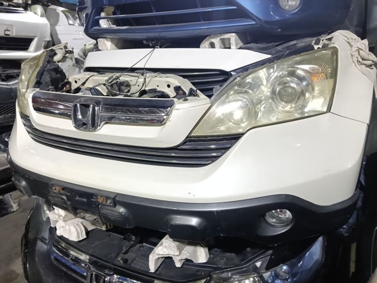 Nose cut Honda CR-V used in Sharjah — photo 2