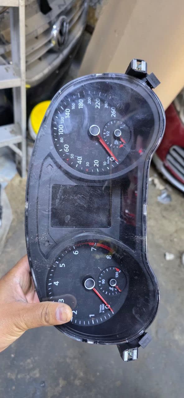 Nose cut + Hood + Fender Volkswagen Jetta used in Sharjah — photo 17