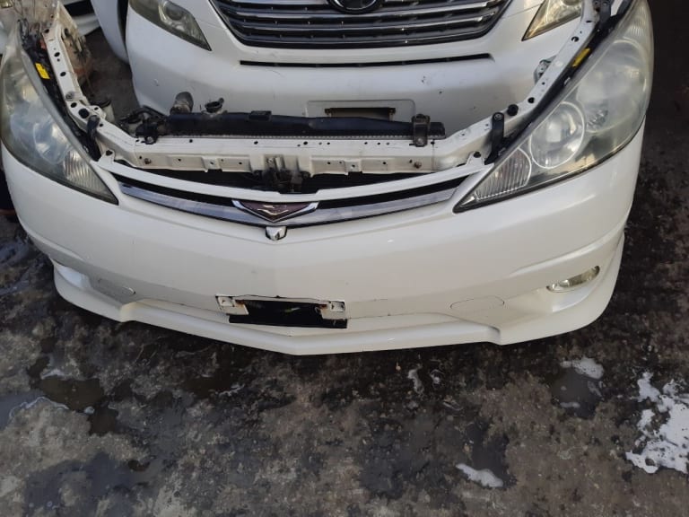 Toyota Estima Ноускат 