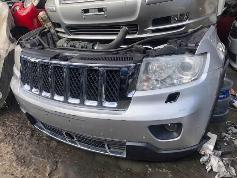 Nose cut Jeep Cherokee used in Sharjah — photo 2