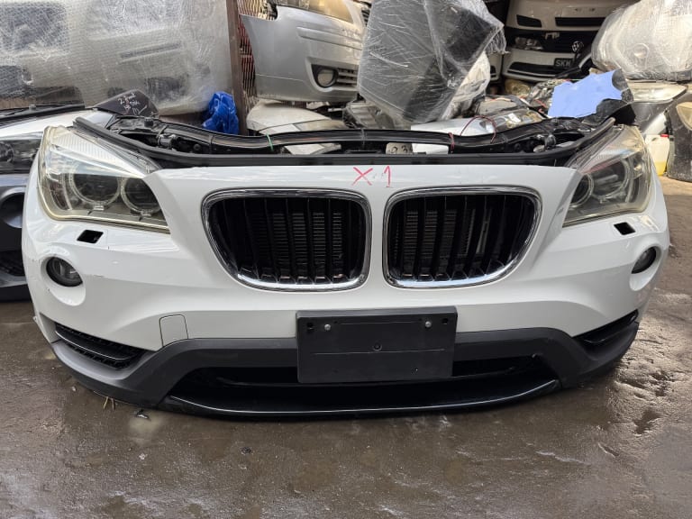 Nose cut + Hood BMW X1