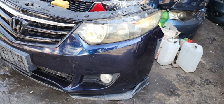 Nose cut Honda Accord used in Sharjah — photo 2