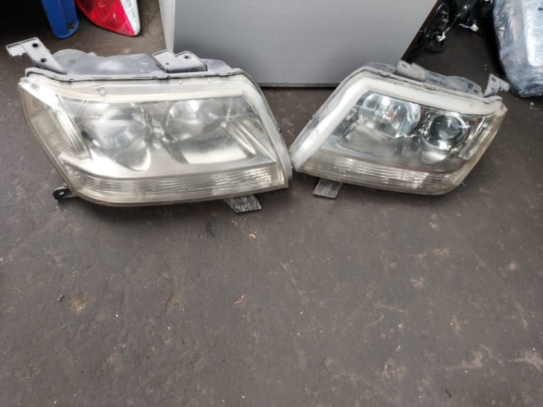 Headlights Suzuki Grand Vitara
