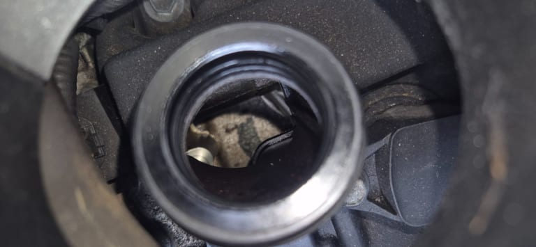Engine Nissan VQ25 used in Sharjah — photo 2