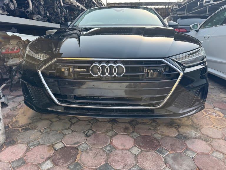 Nose cut + Hood + Fender Audi A7 used in Sharjah — photo 2