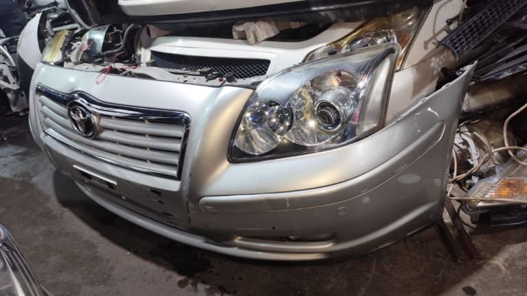 Toyota Avensis Ноускат 