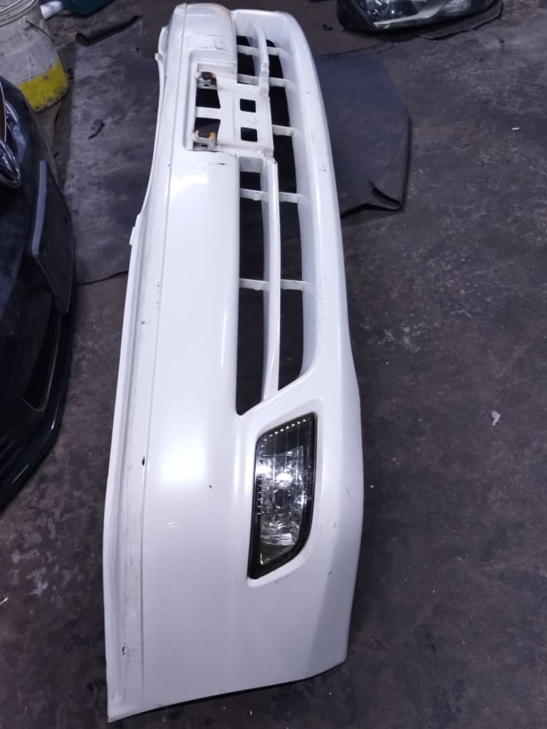 Bumper Toyota Chaser used in Sharjah — photo 2