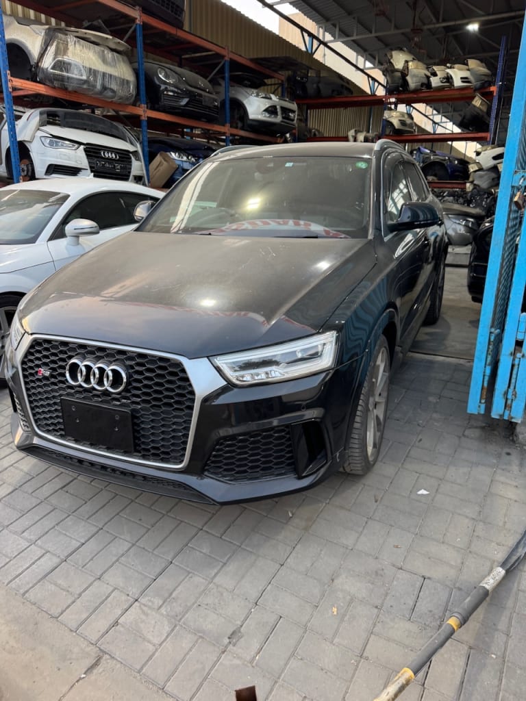 Audi Машина в разбор Audi RS Q3 Japan