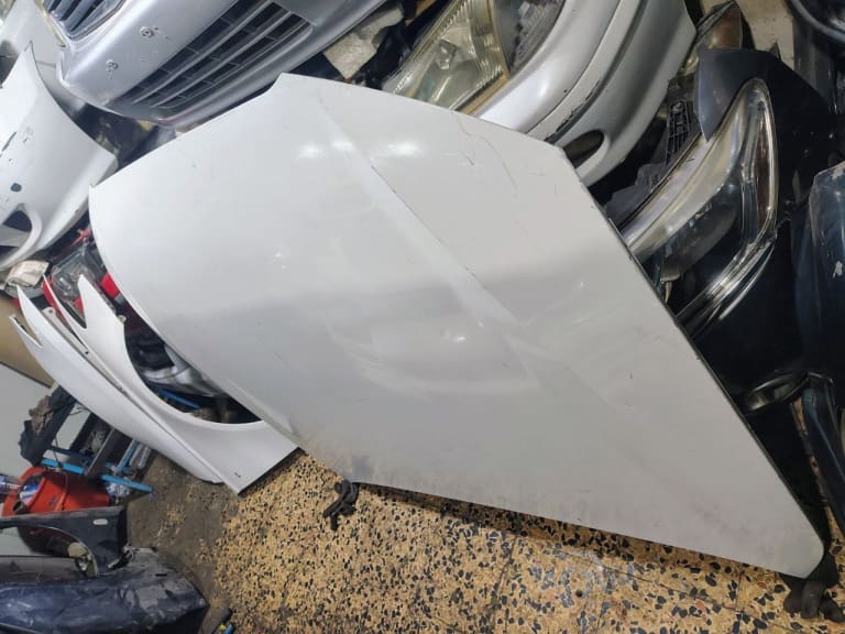 Nose cut + Hood + Fender Audi A6 used in Sharjah — photo 14