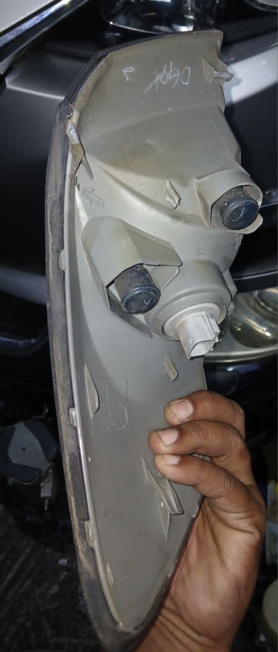 Nose cut Toyota Mark II used in Sharjah — photo 8