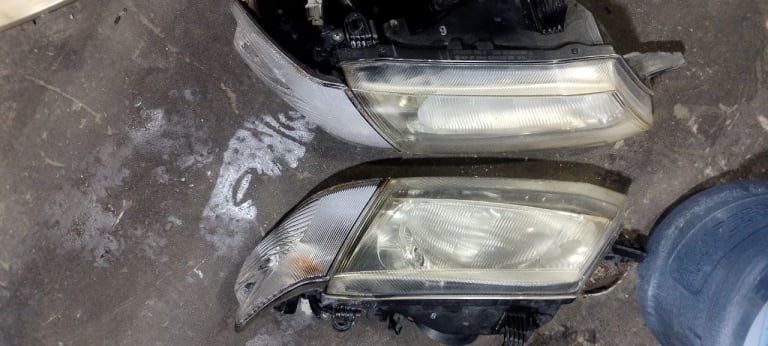 Headlights Nissan AD used in Sharjah — photo 8