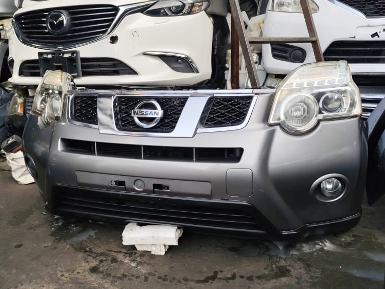 Nissan X-Trail Ноускат (ксенон)