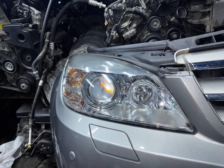 Nose cut Mercedes-Benz W204 used in Sharjah — photo 3
