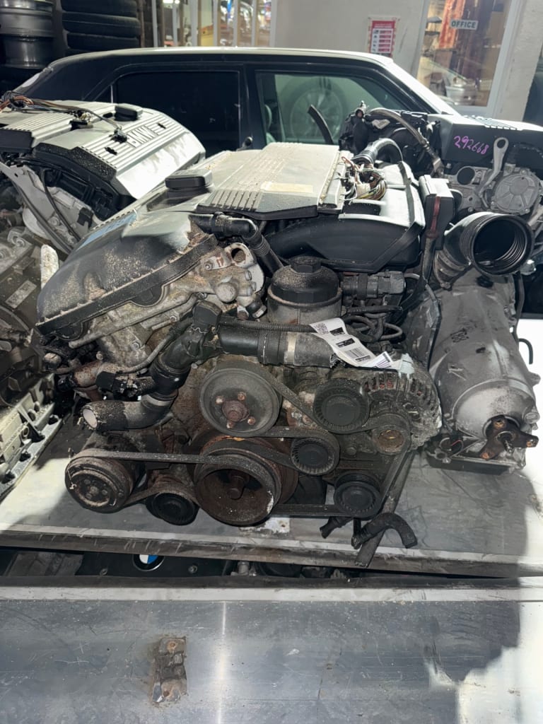 Engine + AT BMW 3-Series 256S5 used in Sharjah — photo 2