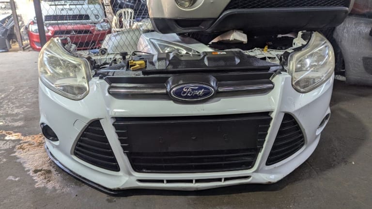 Ford Focus Ноускат, капот, крылья 2шт 