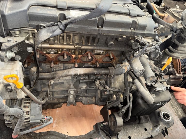 Engine + AT Hyundai Tucson G4GC used in Sharjah — photo 5